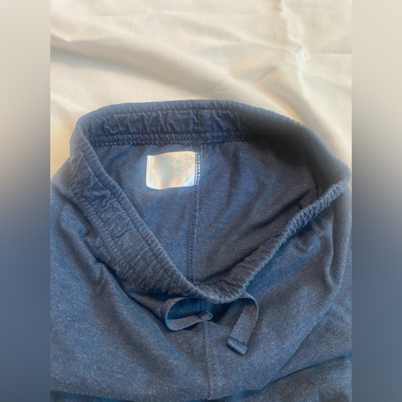 Thin sweat pants for boys size 5. - Picture 3 of 3